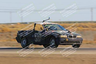 media/Oct-02-2022-24 Hours of Lemons (Sun) [[cb81b089e1]]/915am (I-5)/